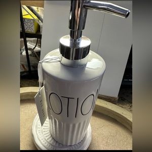 Brand New Rae Dunn Lotion Bottle